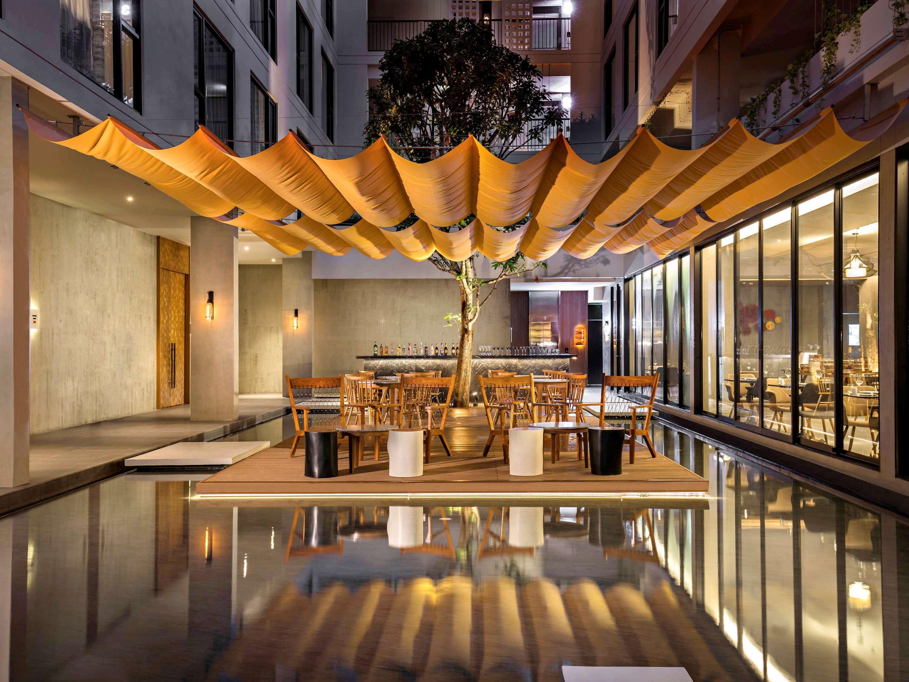 Novotel Chiangmai Nimman Journeyhub Chiang Mai Exteriör bild