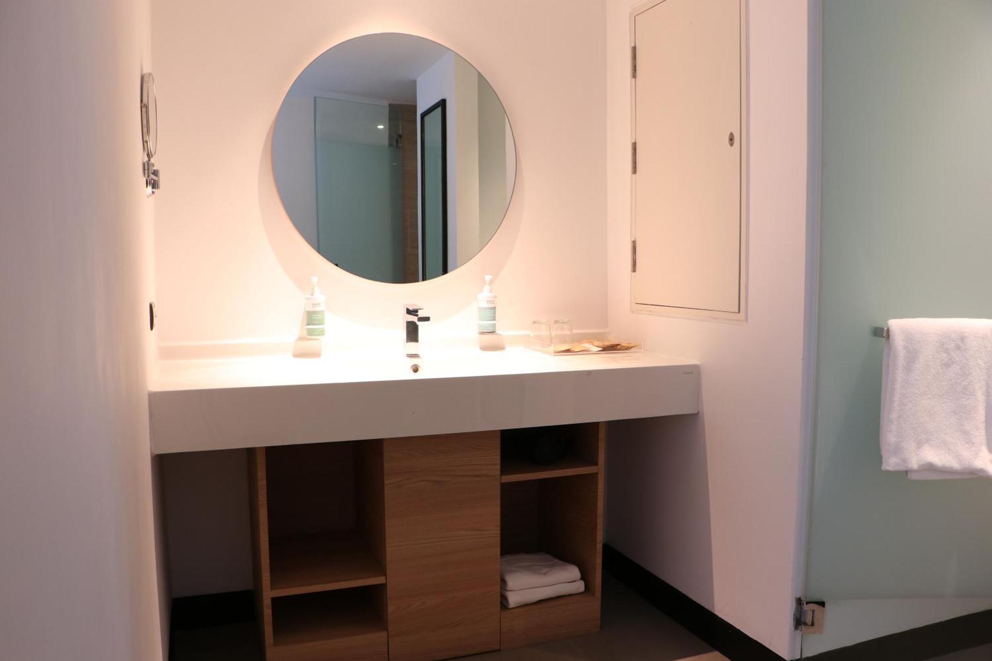 Novotel Chiangmai Nimman Journeyhub Chiang Mai Exteriör bild